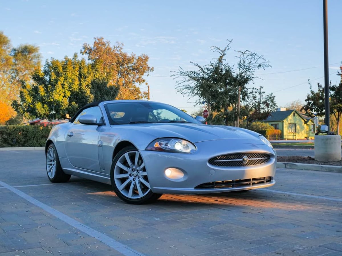 200 Jaguar XK