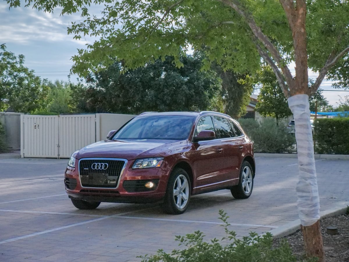 2010 Audi Q5 — photo 1