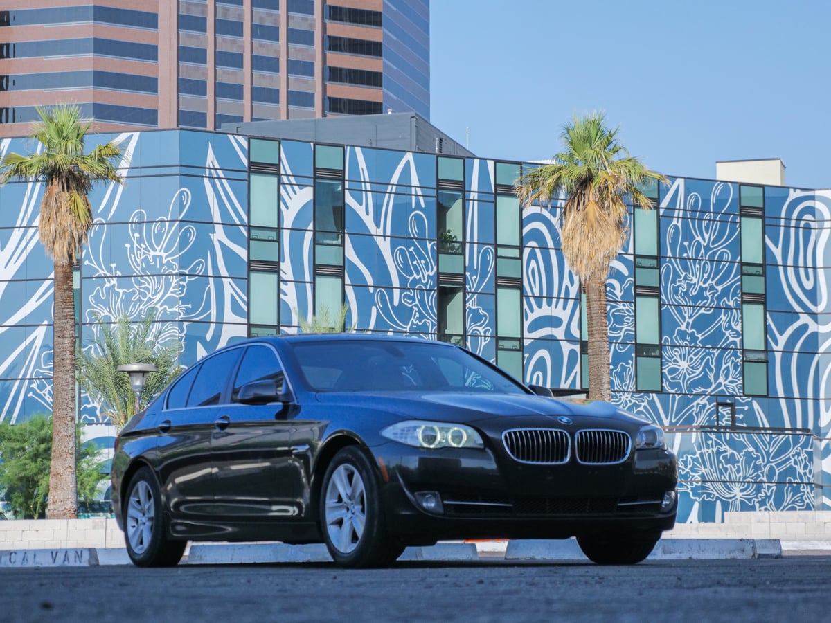 2012 BMW 528i — photo 1